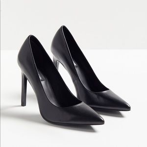 Calvin Klein Pointed-Toe Pumps